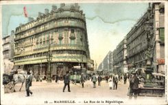CPA Marseille la rue de la Republique 