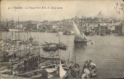 CPA Marseille le vieux Port et N D de la Garde 