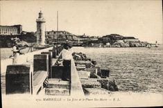 CPA Marseille la Jetee et le Phare Ste Marie 