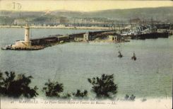 CPA Marseille le Phare Sainte Marie et l'entree des Bassins 