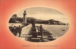 CPA Marseille la Jetee et le Phare Sainte Marie 