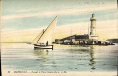 CPA Marseille Devant le Phare Sainte Marie 