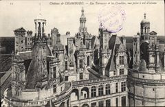 CPA Chateau de Chambord Les Terrasses et les Combles vue prise a vol d'oiseau 