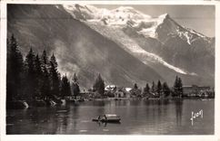 CPA Chamonix Hte Savoie Le lac le Mont Blanc le Dome et l'Aiguille du Gouter 
