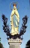 CPA Lourdes La Vierge Couronnee 