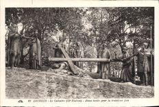 CPA Lourdes Le Calvaire Jesus tombs pour la troisieme foix 