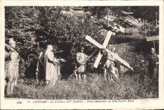 CPA Lourdes Le Calvaire Jesus rencontre sa tres Sainte Mere 