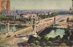 CPA Le Pont Alexandre III et l'Esplanade des Invalides Alexandre III Bridge and Invalids Esplanade 