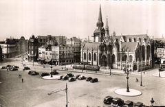 CPA Roubaix Grand Place et Eglise Saint Martin 