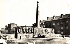 CPA Dunkerque Monument aux Fusiliers Marins 