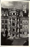 CPA Blois Loir et Cher Le Chateau escalier Francois 