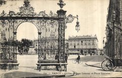 CPA Nancy Grilles de Jean Lamour et Place Stanislas 