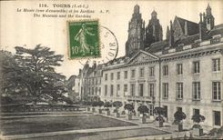 CPA Tours Le Musee vue d'ensemble et les Jardins 