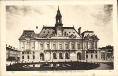 CPA Tours Le Nouvel Hotel de Ville 