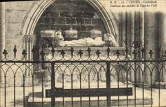 CPA Tours Cathedrale Tombeau des enfants de Charles VIII 