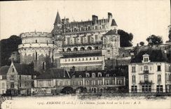 CPA Amboise Le Chateau facade Nord sur la Loire 