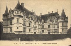 CPA Azay le Rideau Le Chateau Cour interieure 
