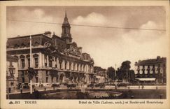 CPA Tours Hotel de Ville et Boulevard Heurteloup 