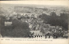 CPA Tours Vue panoramique vers la Gare prise des Tours de la Cathedrale 