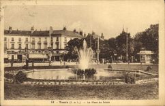 CPA Tours La Place du Palais 