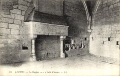 CPA Loches Le Donjon La Salle d'Armes 