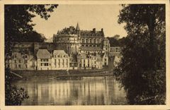 CPA Amboise L et L Le Chateau Mon Hist Bati par Charles VIII et Louis XII 