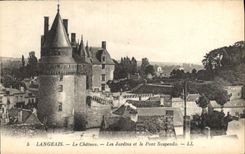CPA Langeais Le Chateau Les Jardins et le Pont Suspendu 