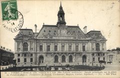 CPA Tours Hotel de Ville iaugure le 4 Sept 1904 Laloux architecte facade principale sur la Place du 