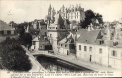 CPA Louches vue generale vers le Chateau Royal Bati au XII siecle et agrandi au XV siecle 
