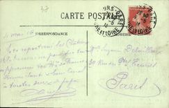 CPA Louches vue generale vers le Chateau Royal Bati au XII siecle et agrandi au XV siecle 