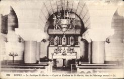 CPA Tours la Basilique St Martin Crypte et Tombeau de St martin Lieu de Pelerinage annuel 