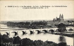 CPA Tours I et L la vue generale la Loire le Pont de Pierre la Cathedrale St Gatien et la Partie Nor
