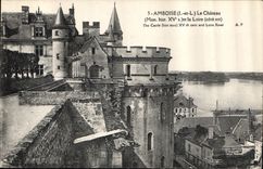 CPA Amboise I et L le Chateau Mon hist XV S et la Loire Cote Est 