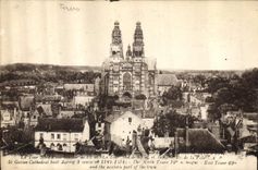 CPA Tours La Tour Nord et la Tour Sud et la parti Est de la Ville St Gatien Cathedrale 