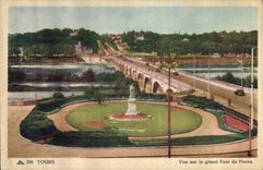 CPA Tours vue sur le grand Pont de Pierre 