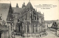 CPA Tours I et L la Cathedrale Saint Gatien Abside commencee en 1170 et terminee en 1267 