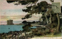 CPA Saint Honorat L'Ancien Monastere a travers les Pins 