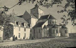 CPA Fontgombault Le Chevet de l'Eglise abbatiale 