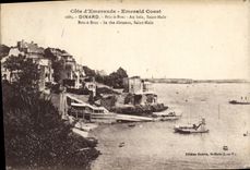 CPA Cote d'Emeraude Dinard Bric a Brac au loin Saint Malo 