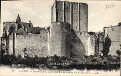 CPA Loches Ensemble de la partie Sud Est du Donjon 