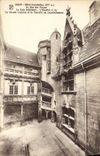 CPA Dijon Hotel Chambellan La Cour interieure L'Escalier a vis La Grande Lucarne et la Tourelle en e