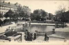 CPA Dijon Le Square Darcy et l'Hotel de la Cloche 