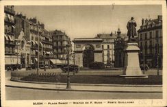 CPA Dijon Place Darcy Statue de F Rude Porte Guillaume 
