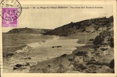 CPA Cote d'Emeraude la Plage de l'Hotel Brebion Vue prise des Rochers Sculptes 