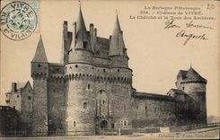CPA Chateau de Vitre Le Chatelet et la Tour des Archives 