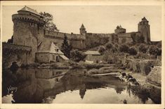 CPA Bretagne Fougeres Ille et Vilaine Les Remparts Nord du Chateau 