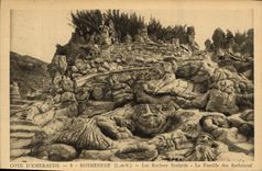 CPA Rotheneuf Les Rochers Sculptes La Famille des Rotheneuf 