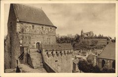 CPA Fougeres Ille et Vilaine La Tour Raoul et le Chemin de Ronde 