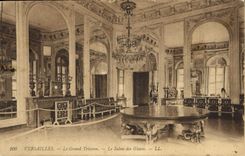 CPA Versailles Le Grand Trianon Le Salon des Glaces 