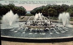 CPA Versailles Les Chateau Le Parc Le Bassin de Latone et le Grandes Eaux 